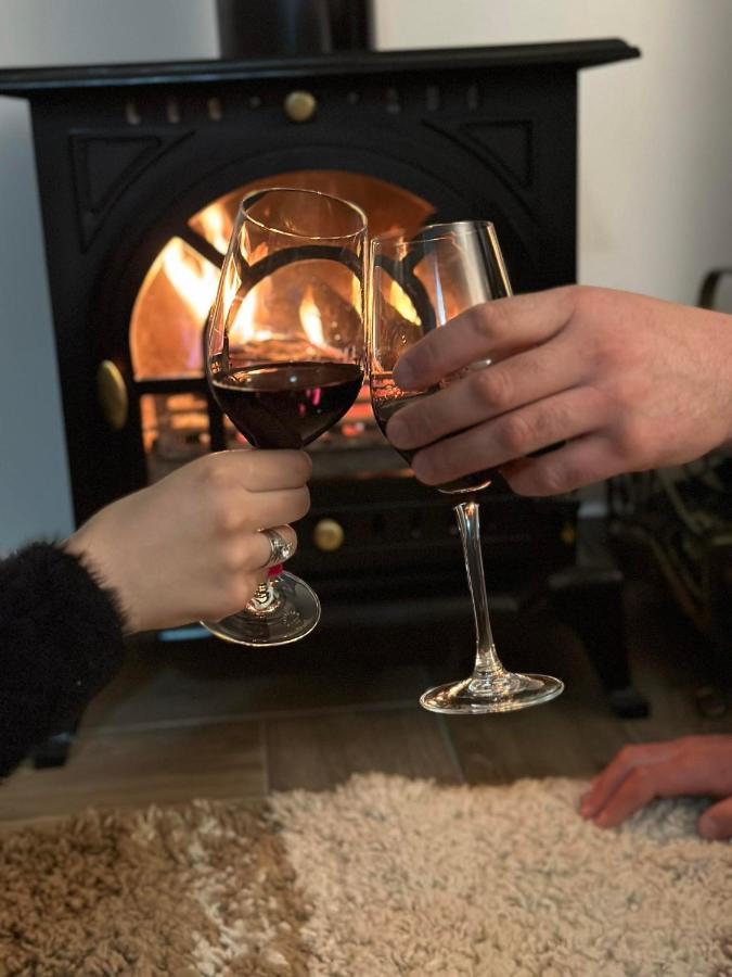 Apartmani Emily & Jully Nikšić Eksteriør billede