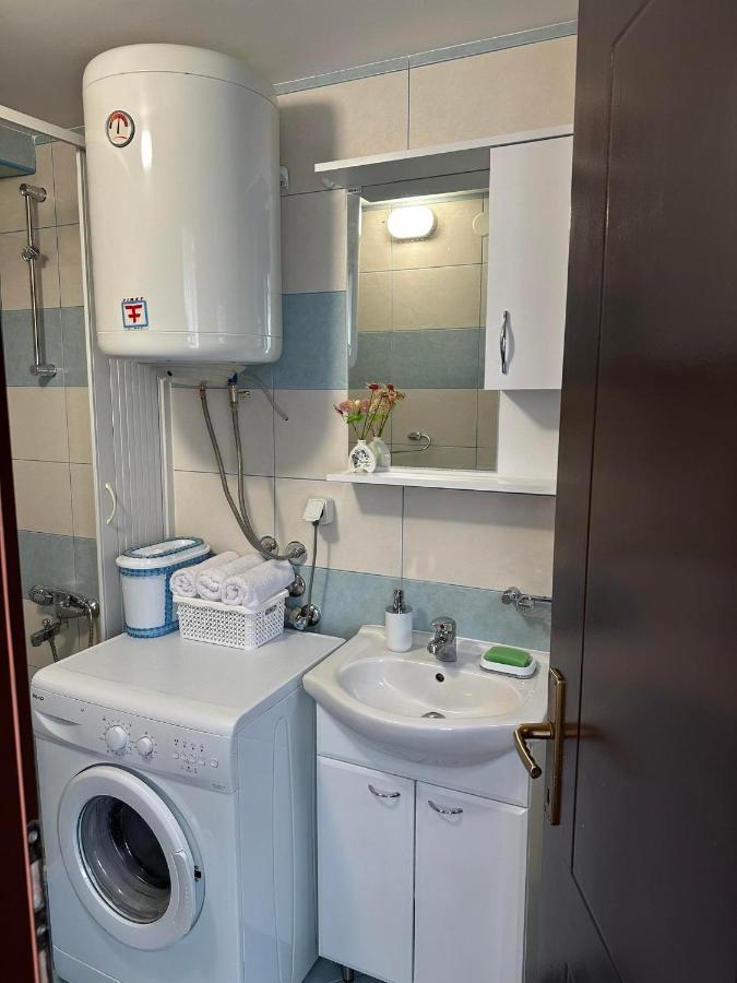 Apartmani Emily & Jully Nikšić Eksteriør billede