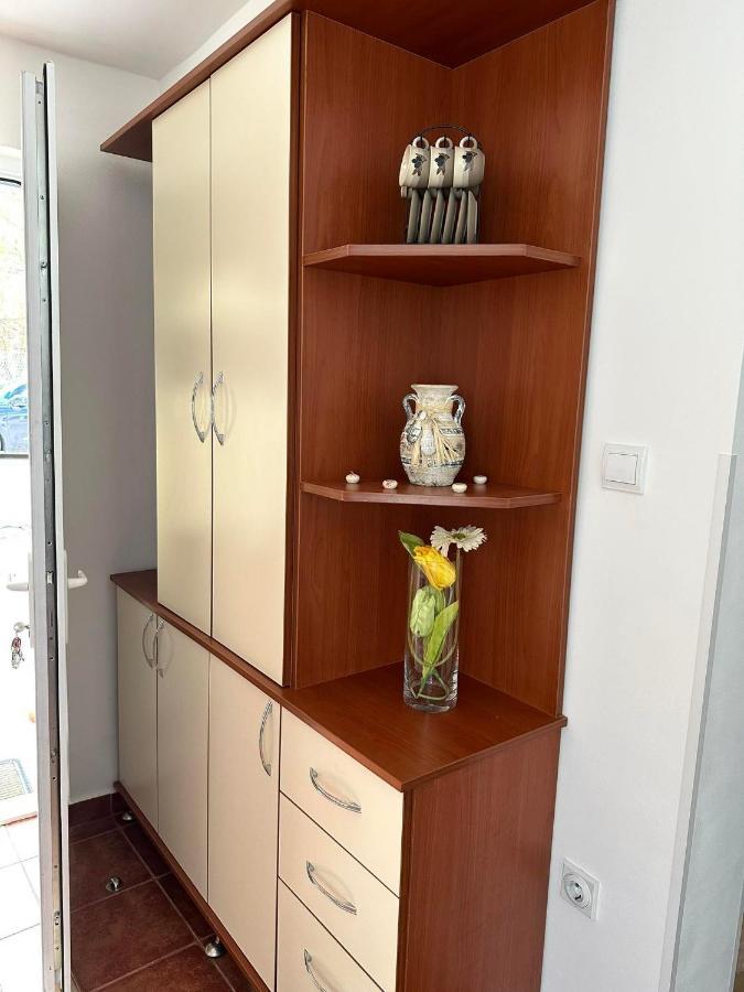 Apartmani Emily & Jully Nikšić Eksteriør billede