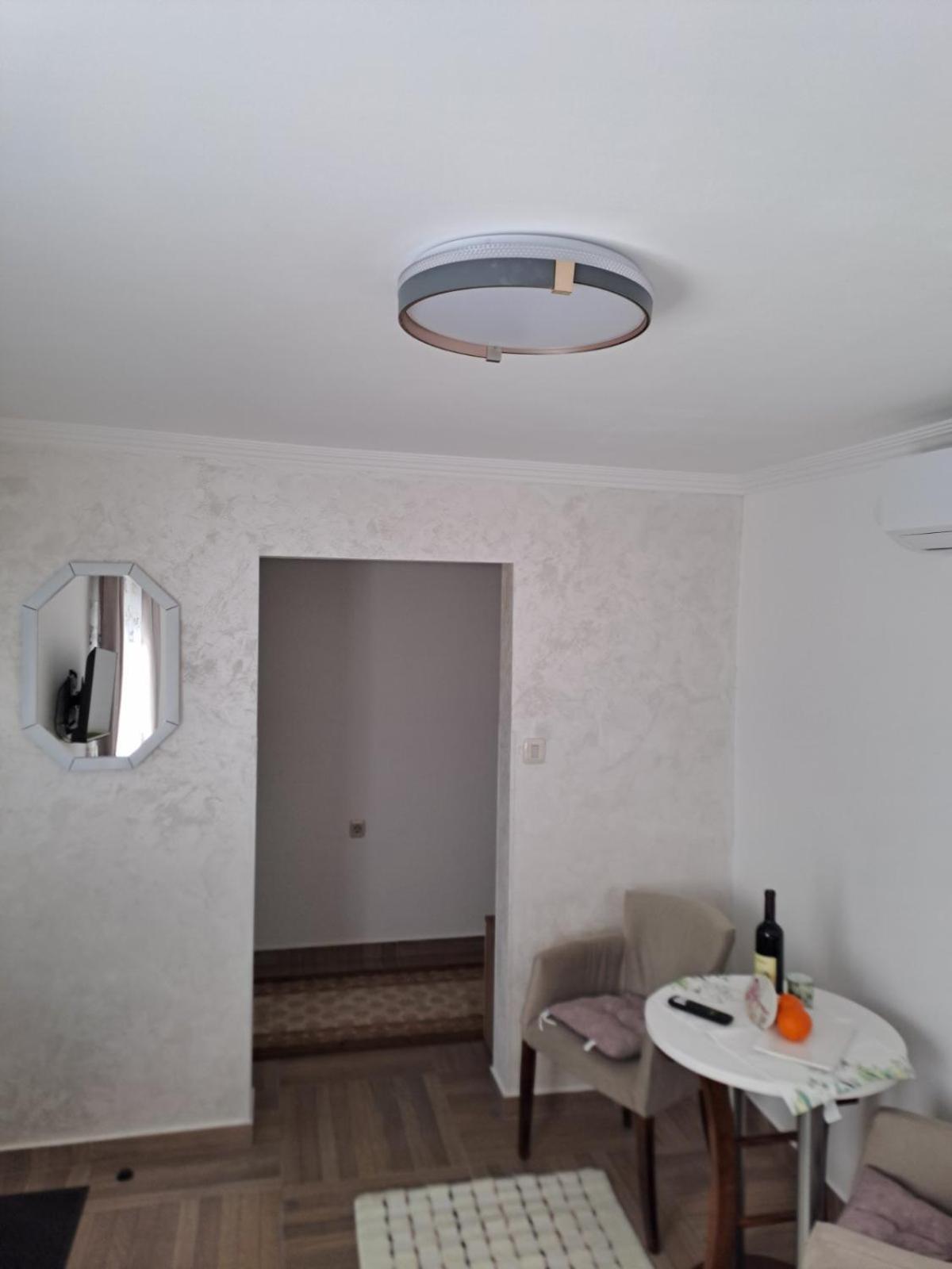 Apartmani Emily & Jully Nikšić Eksteriør billede