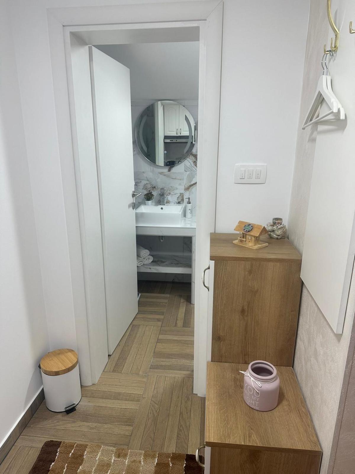 Apartmani Emily & Jully Nikšić Eksteriør billede