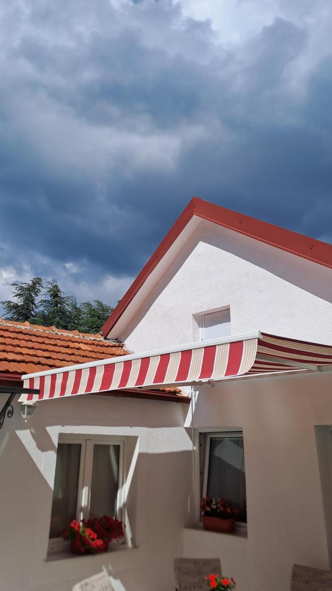 Apartmani Emily & Jully Nikšić Værelse billede